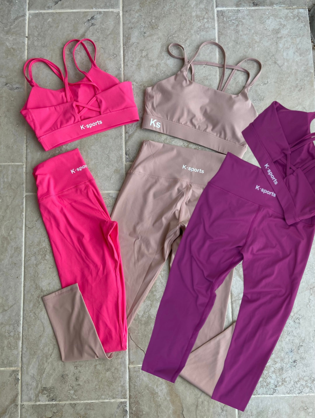 ACTIVEWEAR YOGA SET DE LEGGINS CON PUSH TOP CRUZADO - COLOR NUDE